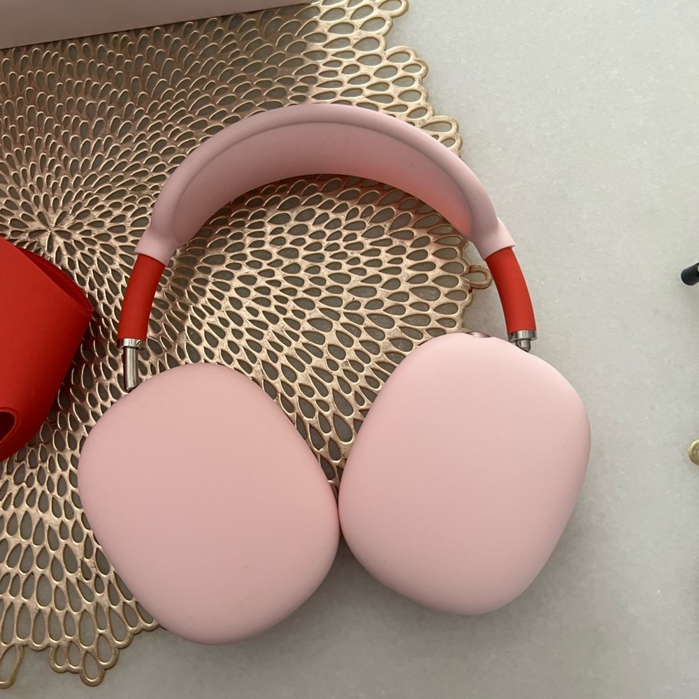 Apple Red and Pink Wireless Headphones - Picture 4 of 9